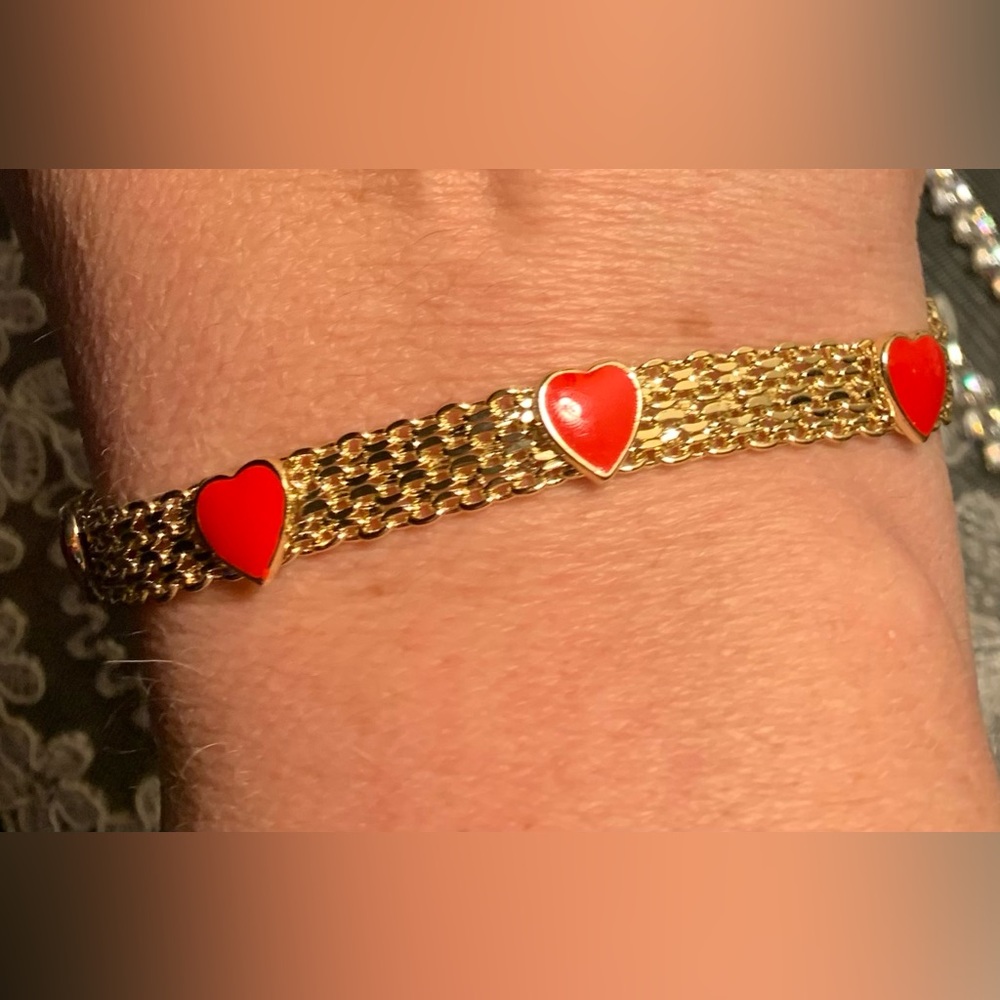Gold plate no tarnish heart bracelet